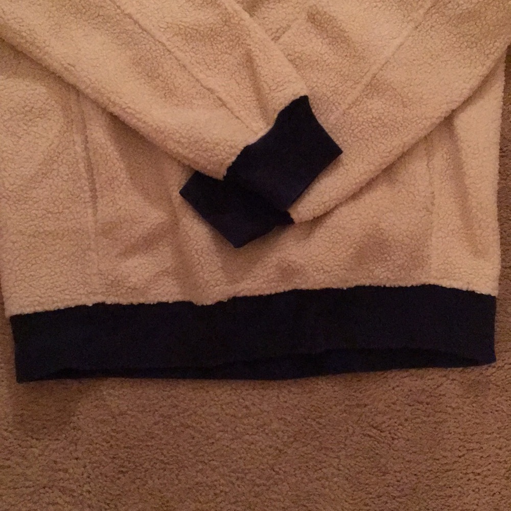 J Crew Authentic fleece pullover - Picture 3 of 4